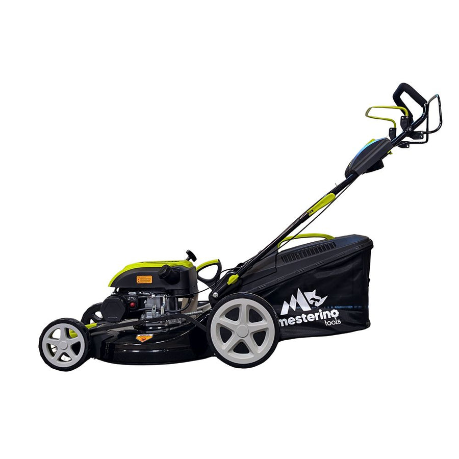 Masina pentru tuns iarba/gazon autopropulsata MESTERINO MTBJXPM51N-196, sasiu de metal, motor 4T 196 cmc, putere 5 CP, diametru taiere 51 cm, 8 nivele de taiere, sac colector 60 litri, evacuare lateral si mulcire