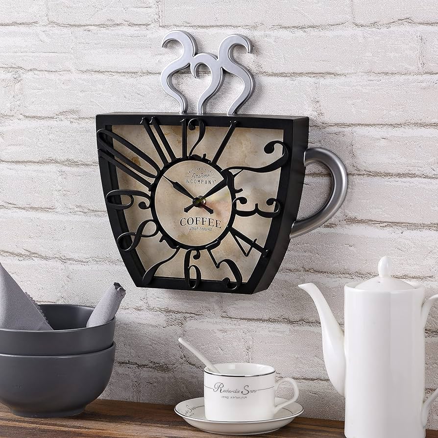 Ceas de Perete Decorativ in Forma de Ceasca de Cafea, 30x28 cm, Design 3D cu Cifre si Limbi in Relief