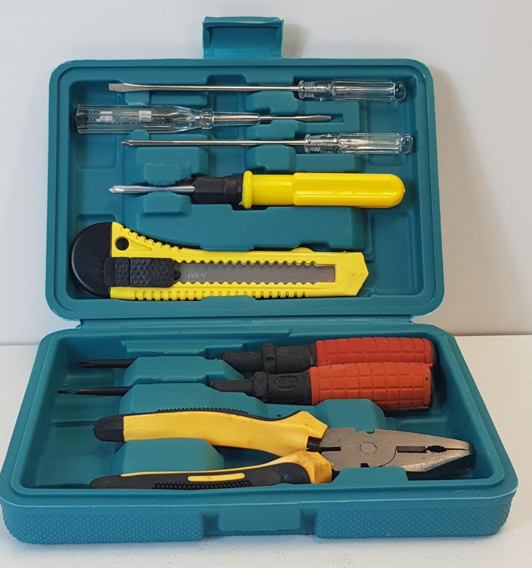 Kit de scule de bază pentru uz casnic sau electricieni