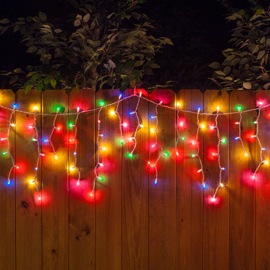 Instalatie exterior fir gros 5,5m x 0.7m, franjuri inegali, 120 led-uri, lumina flash, diverse culori