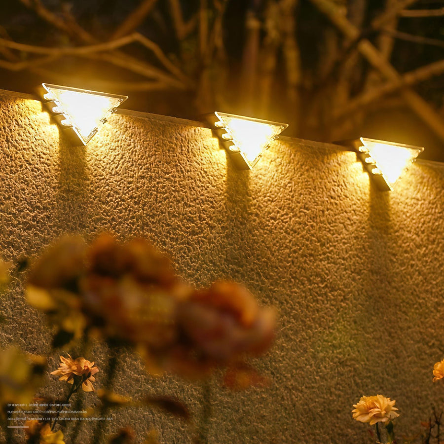 Set 2 Lampi Solare LED pentru Trepte si Terasa – Triunghiulara, 22 LED, Lumina Calda, Impermeabila