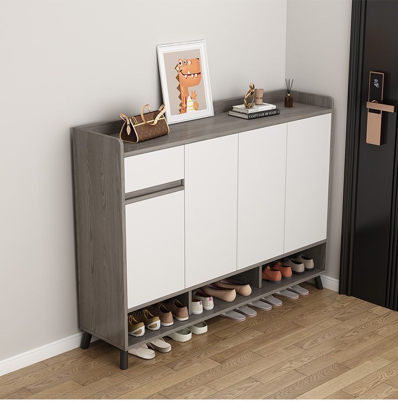 RESIGILAT - Pantofar tip dulap pentru hol, design minimalist, alb/gri