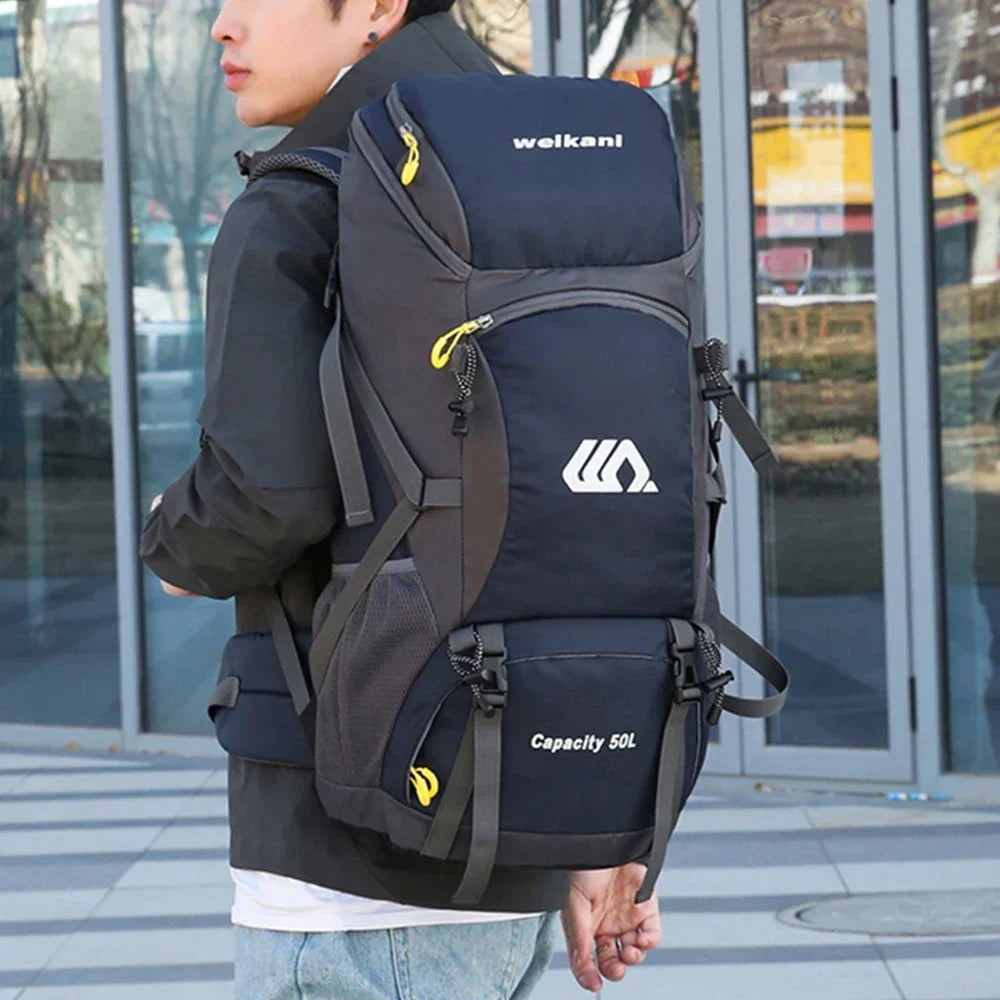 Rucsac drumetie 50L cu husa ploaie si compartiment laptop 58x30x22 cm