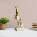 Statueta decorativa “Books Staircase” – simbol al succesului prin cunoastere si perseverenta, 30 cm