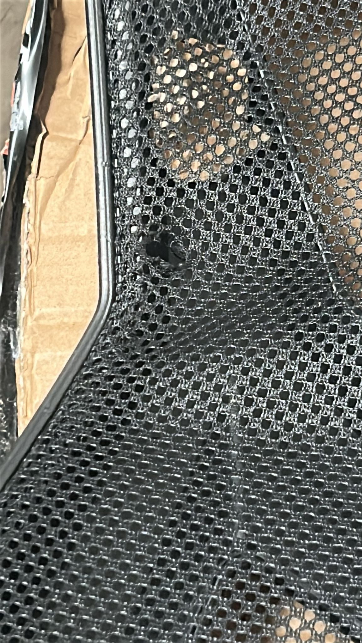 RESIGILAT - Scaun de Gaming Ergonomic Predator cu spătar ventilat și design futurist