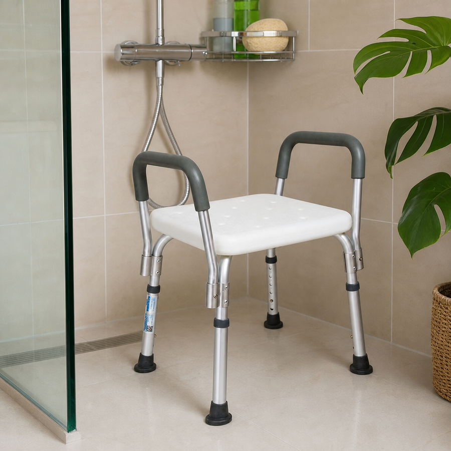 Scaun de Dus Multifunctional Polietilena Sezut Antiderapant Manere Detasabile Inaltime Ajustabila 37.5-49.5cm - in context de utilizare