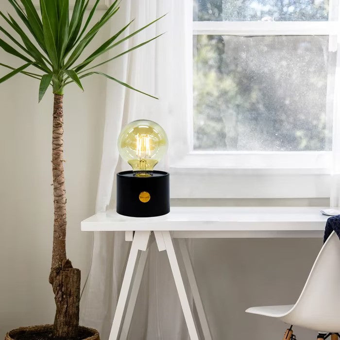 Veioza LED, lumina calda, neagra, alimentare baterii, moderna