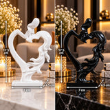 Statuetă Decorativă „Sărutul Iubirii”, Cuplu în Formă de Inimă – 17,5 × 7 × 4,5 cm - imagine principala