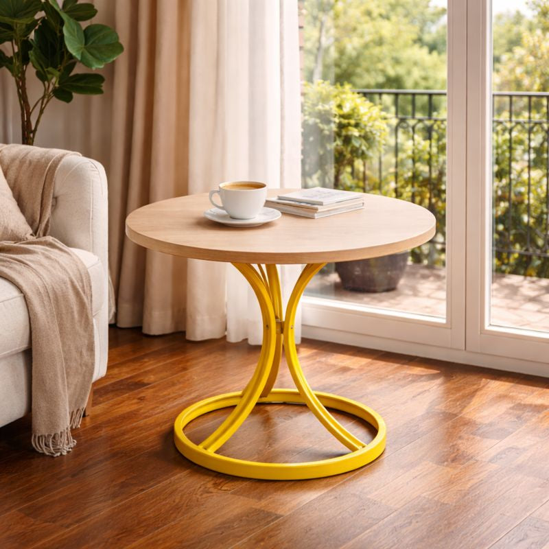 Masa Cafea Alb Auriu cu design minimalist si cadru metalic elegant 70 X 55 cm