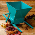 RESIGILAT - Zdrobitor manual struguri 20L, capacitate lucru 350 kg/h, tamburi din otel tratat pentru uz alimentar